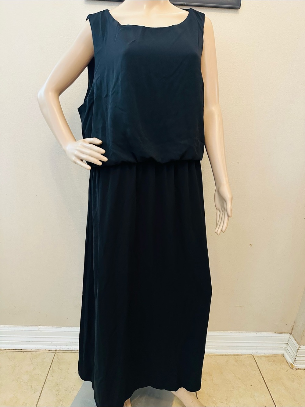 Friends Like These Black Sleeveless Blouson Maxi Dress Sz US 16 NWT